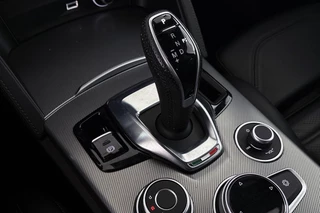 Alfa Romeo Stelvio 2.0T 280pk AWD Veloce Carplay Adaptieve Cruise Leder Memory / 28