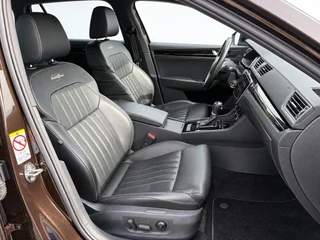 Škoda Superb Combi 1.4 TSI iV Laurin & Klement / 17