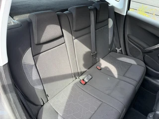 Peugeot 2008 Blue Lion 1.2 PureTech 110PK / 11