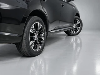 Mitsubishi Outlander 2.4 PHEV Intense+ 4WD 225 pk AUT. | 1e eigenaar | navigatie | trekhaak | elektr. v. stoel | carplay | alcantara / 11
