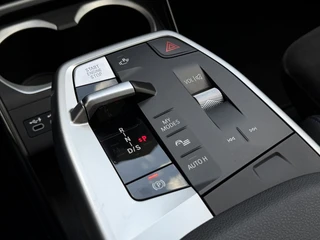 BMW X1 xDrive25e M-sport Camera | Panorama-dak | Keyless | / 25