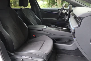 Volkswagen ID.7 Pro Business 77 kWh Leder/IQ.Light/360/Head-up/Discover Pro Max/Keyless/20"/Trekhaak wegkl. / 13
