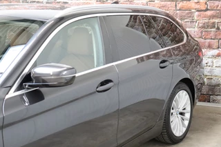 BMW 5 Serie Touring 520i High Executive Luxury Line Automaat  / Live Cockpit Professional / Laser Light / Cruise Control / Achteruitrijcamera / Stoelverwarming / Climate Control / Comfort Stoelen / Parking Assistant / 18 Inch / 11