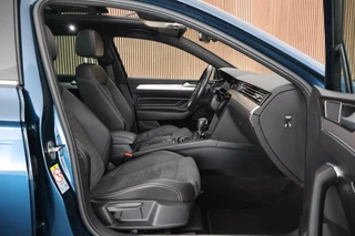 Volkswagen Passat Variant 1.5 TSI 150pk DSG R-Line Business + Keyless Panoramadak 360Camera Stoelverwarming Virtual Cockpit Navigatie / 14