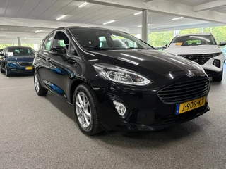 Ford Fiesta 1.0 EcoBoost Hybrid Titanium/ NL auto/ Navi/ Airco/ Cruise control / 9