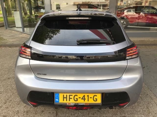 Peugeot 208 Allure PureTech 100pk / 7