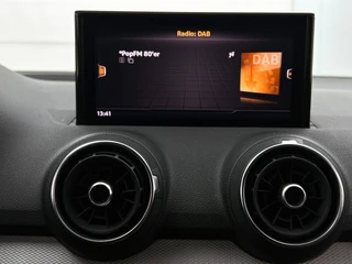 Audi Q2 35 TFSI Pro Line Automaat | Adaptive Cruise | Stoelverwarming | CarPlay | Camera | Parkeersensoren / 23