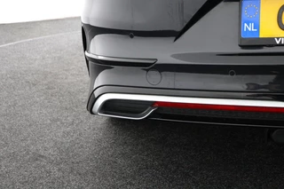 Kia ProCeed 1.5 T-GDi GT-PlusLine  - JBL soundsystem - Apple Carplay/Android Auto - Adaptive Cruise Control - Dodehoekdetectie - Navigatie - Stuur/Stoel Verwarming - Fabrieksgarantie tot 11-2031 / 48