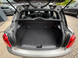 Mini Mini 1.5 Cooper Chili Serious Business / Works / Pano / H&K / Led / Sportleder / Cruise . / 38