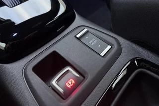 Opel Corsa Electric Long Range GS 51 kWh | Climate control | NIEUW | tot 429km WLTP | 100kW snelladen | Stoel- & stuurverwarming | Camera | Apple Carplay/Android Auto / 23