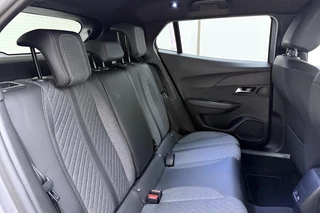 Peugeot 2008 1.2 Turbo 100 Allure | Apple Carplay/Android Auto | Parkeersensoren | Climate Control | Lichtmetalen velgen | DAB | Cruise Control | / 14