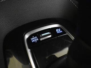 Toyota Corolla 1.8 Hybrid Smart Bi Tone | Head-up | Trekhaak | Stoelverw. / 26
