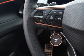 CUPRA Terramar 1.5 e-Hybrid 272pk VZ Performance  Pano/Matrix LED/Headup/Sennheiser/360/Keyless/ACC/DCC/ 20"/Trekhaak wegkl. / 15