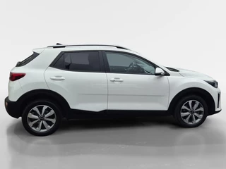 Kia Stonic 1.0 T-GDi MHEV DynamicPlusLine | Cruise Control | Climate Control | Navigatie | LM Velgen | Camera | Privacy Glass | / 6