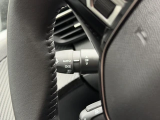 Peugeot 208 Allure 1.2 Hybrid 110PK e-DCS6 Automaat Navigatie, Rondomzichtcamera, Climate Control, Adaptieve Cruise Control, Parkeersensoren / 20