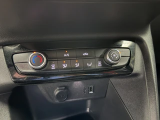 Opel Corsa 1.2 GS Line Navigatie | Two-Tone Kleur | Cruise | Privacy Glass | LED / 19
