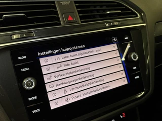 Volkswagen Tiguan 1.5 TSI R-Line Pano Head-up Trekhaak VOL! / 45