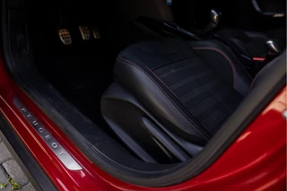 Peugeot 2008 1.2 PureTech GT-line  | Distributie riem V.V. | Carplay | Parkeersens. / 29