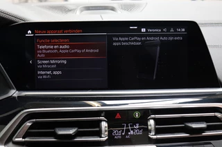 BMW X5 xDrive40i High Executive M Sport Pakket Automaat  / Live Cockpit Professional / Adaptive Air Suspension / Panoramadak Sky Lounge / Bowers & Wilkins / Active Steering / Comfortstoelen / Laserlight / Crafted Clarity / 22 Inch / Leder / M Sportremsysteem / 39