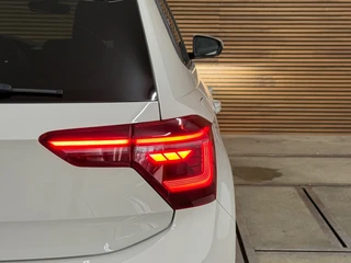Volkswagen POLO 1.0 TSI Style Black Edition Business | Matrix LED | IQ.Light |CarPlay | Stoelverwarming | ACC | Camera | Trekhaak / 36