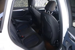 BMW X1 sDrive18i M Sport Schuifdak | Camera | Stoelverwarming / 23