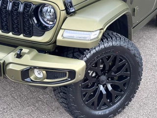 Jeep Wrangler Unlimited 4xe 380 Sahara | BRUTE | Lamborghini Verde Gea | BRASS | / 15