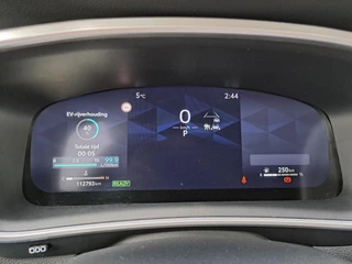 Toyota Corolla Cross 2.0 HYBRID 184PK FIRST-EDITION BLIND-SPOT EL-ACHTERKLEP LM-VELGEN KEYLESS PARK-SENSOREN STOELVERW DRAADLOOS-LADEN AD-CRUISE BLUETOOTH / 13
