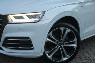 Audi Q5 55 TFSI e 367pk Quattro Competition | Pano | 21'' | Camera / 7