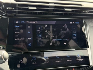 Peugeot 308 SW Allure Pack Business 1.2 PureTech 130PK Navigatie, Achteruitrijcamera, Stoel & Voorruitverwarming, Keyless, Apple Carplay, Android Auto / 24