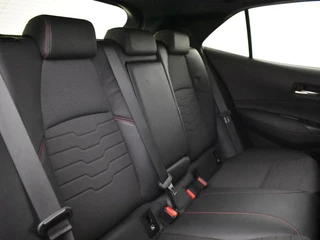 Toyota Corolla 2.0 Hybrid Executive | JBL-audio | Trekhaak | Head-up | PDC / 34