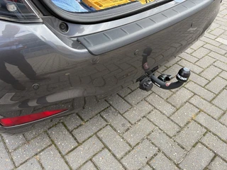 Toyota Yaris 1.5 Full Hybrid Dynamic Fietsendragerbeugel | All seasons / 10