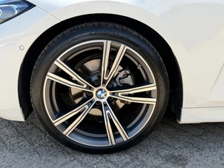 BMW 4-serie Coupé 420i High Executive / Pano / 23