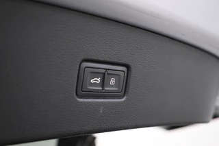 Audi Q5 Sportback 55 TFSI e S edition  Electrische trekhaak, Apple carplay / Android auto, Panorama dak, S line! / 51