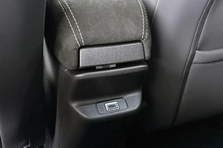 Alfa Romeo Junior 1.2 Turbo Hybrid Ibrida Sport Speciale Pano Massage Stoelverwarming / 36