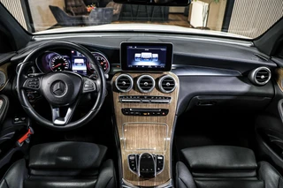 Mercedes GLC-klasse 350e 4MATIC AMG Premium Plus|Pano|verkoeling|Trekhaak|Leder / 2