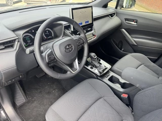 Toyota Corolla Cross Hybrid 140 DYNAMIC STOEL/STUURVERW 18'' LM-VELGEN PARK-SENSOREN CLIMA AD-CRUISE CAMERA APPLE/ANDROID KEYLESS / 8