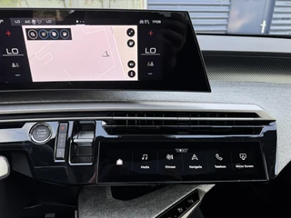 Peugeot 5008 1.6 Plug-in Hybrid 225 PK GT 7 Persoons | Apple Carplay/Android Auto | Climate Control | lichtmetalen velgen 20 Inch | Panorama Dak | Verwarmde Voorstoelen / 26