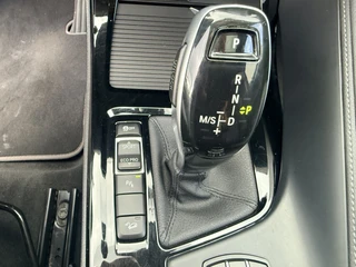 BMW X1 xDrive20i High Executive  | Afn. trekhaak | Pano | LED | Leder | Sportstoelen | Apple/Android | Stoelverwarming / 32