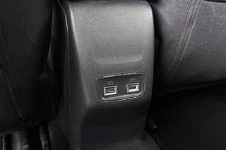Peugeot 208 1.2 Hybrid 110 e-DCS6 Allure Achteruitrijcamera Apple CarPlay Navigatie / 30