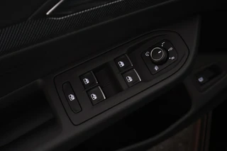 Volkswagen Golf 1.5 272pk eHybrid GTE Trekhaak 360Camera Memory Leder Stoelventilatie HUD Navigatie Panoramadak / 18