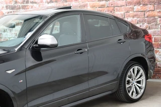 BMW X4 M40i High Executive M Sport Pakket Automaat  / Navigatiesysteem Professional / Schuif-/kanteldak / 20 Inch / Shadow Line / Leder / Extra Getint Glas / Stoelverwarming / Hifi / LED / Parkeersensoren voor+achter / Lichtpakket / 11