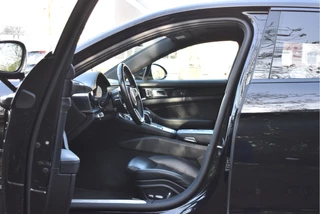 Porsche Panamera 4 Sport Turismo 3.0 Turbo Open dak | Keyless | Luchtvering | Carplay | Mem.stoelen | Softclose | 4x stoelverwarming | Bose | Full LED | 21" / 51