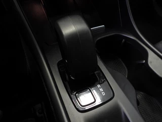 Volvo XC40 1.5 T4 Plug-In Hybrid Core Bright NAVI/CAMERA/LED/18"LMV! / 21