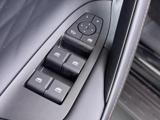 MG MG HS PHEV 1.5 Luxury PLUG-IN HYBRIDE | 272 PK | NIEUWE AUTO | >1.000 KM TOTAAL BEREIK | 1E REGISTRATIE 03-2026 | 360° CAMERA | ELEKTRISCHE ACHTERKLEP | 7 JAAR MG GARANTIE T/M 2033 | APPLE CARPLAY | ANDROID AUTO | STOELVERWARMING | FULL LED | ELEKTRISCHE STOELEN / 21
