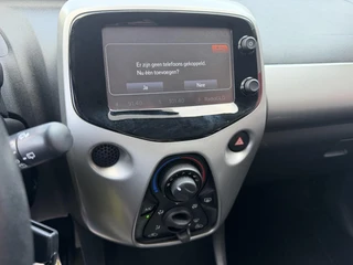 Toyota Aygo 1.0 VVT-i x-play NL-AUTO EL-RAMEN CAMERA NAVI BLUETOOTH AIRCO AUTOMAAT / 22