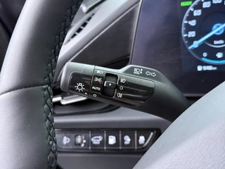Kia Niro 1.6 GDi PHEV DynamicPlusLine  - Adaptive Cruise - Stoel/Stuurverwarming - Schuif/Kanteldak - Navigatie  - Apple Carplay/Android Auto Fabrieksgarantie 10-12-2032 of 150.000 km / 25