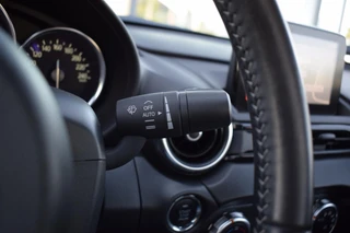 Mazda MX-5 RF 2.0 SkyActiv-G 184 Exclusive-Line | Hardtop | 184pk | Bose | Leer | Stoelverwarming / 18