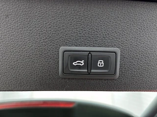 Audi Q2 35 TFSI S Edition Automaat | Adaptive Cruise | Stoelverwarming | CarPlay | Camera | Parkeersensoren / 25