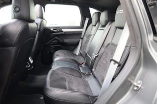 Porsche Cayenne 3.6 GTS|Panoramadak|Bose|Sportchrono|Navi|Camera|Stoelverwarming Voor/Achter|Verwarmd Stuurwiel|Elek. Stoelen|LED| / 8