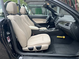BMW 2 Serie Cabrio 220i  | NL auto | 2e eigenaar | PDC | Navi | Leder | Stoelverw. | / 33